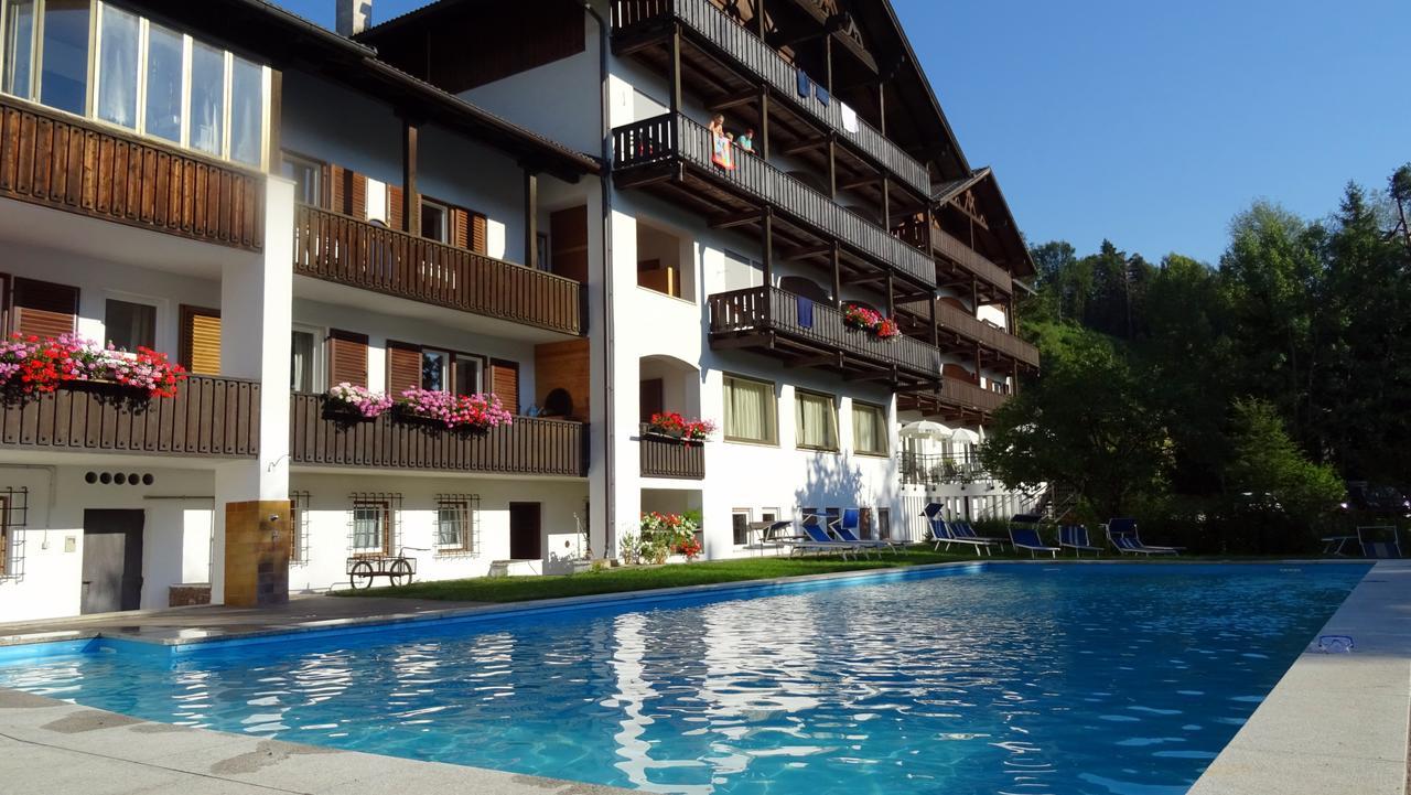 פיה Hotel & Appartements Perwanger מראה חיצוני תמונה